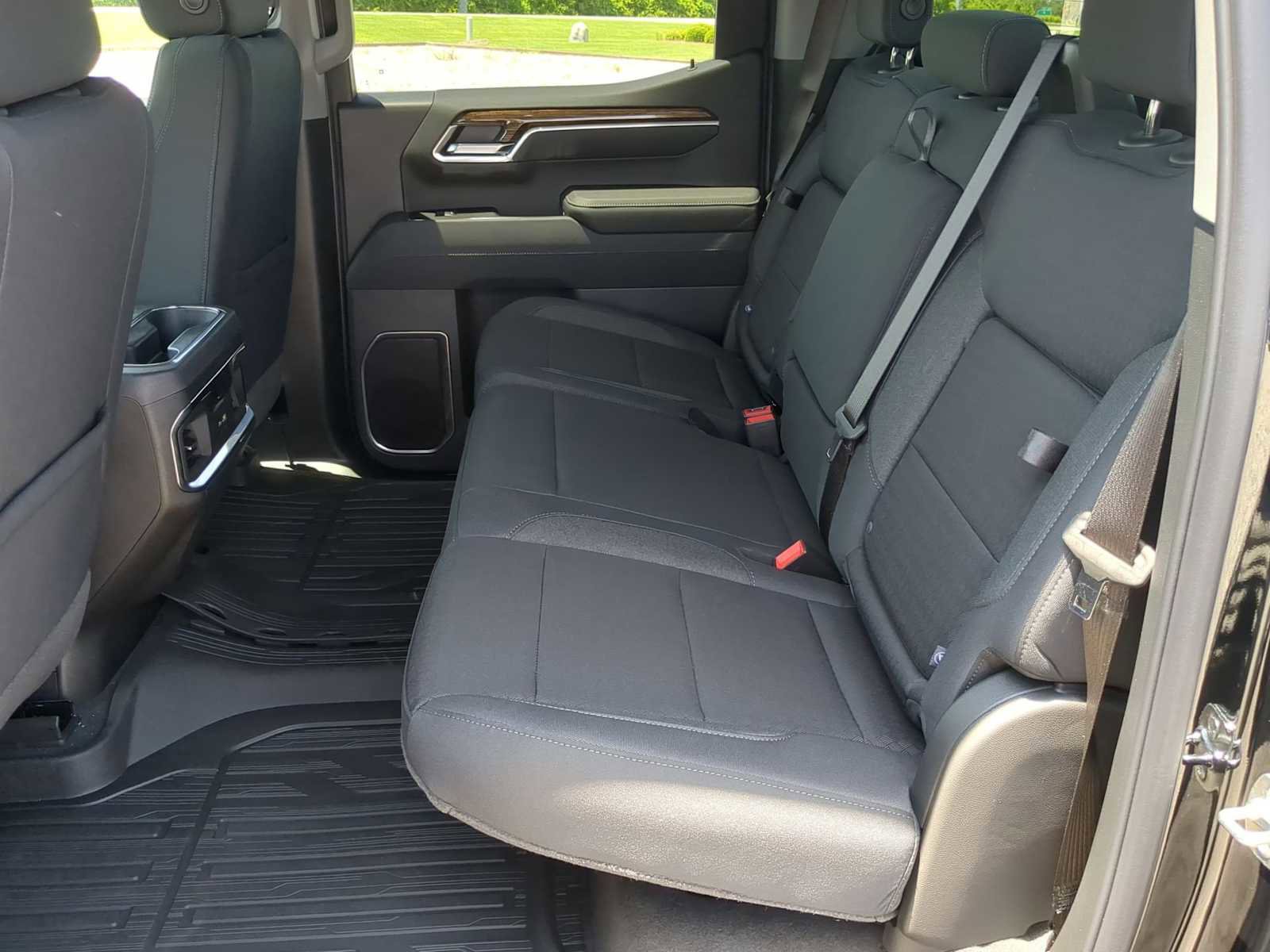 New 2025 GMC Sierra 1500 Elevation w/ LPO, Elevation Black Package image 23