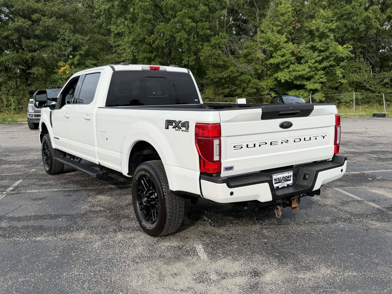 Used 2022 Ford F350 Lariat w/ Black Appearance Package AWD/4WD image 4