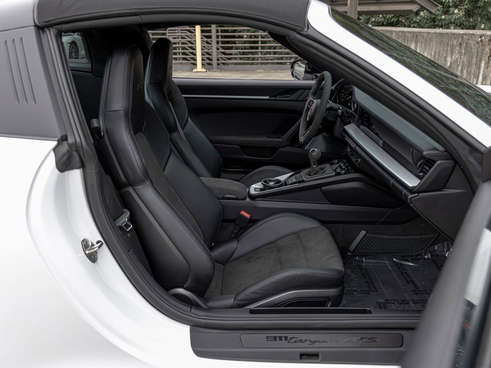 Certified 2022 Porsche 911 Targa 4 GTS AWD/4WD image 53