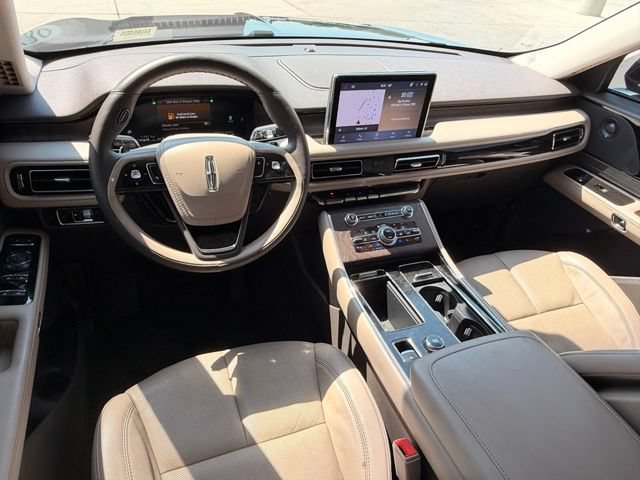 Used 2024 Lincoln Aviator Reserve w/ Equipment Group 201A AWD/4WD image 11
