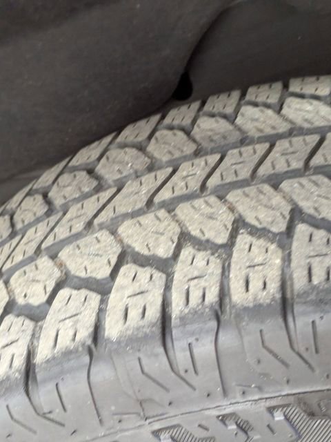 Used 2024 Chevrolet Silverado 1500 LT Trail Boss w/ Convenience Package II image 8