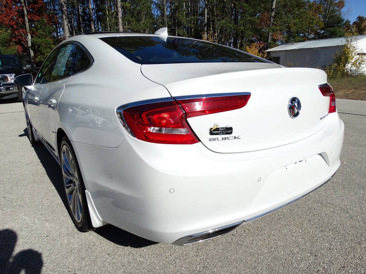 Used 2018 Buick LaCrosse Premium w/ Sun and Shade Package FWD image 9