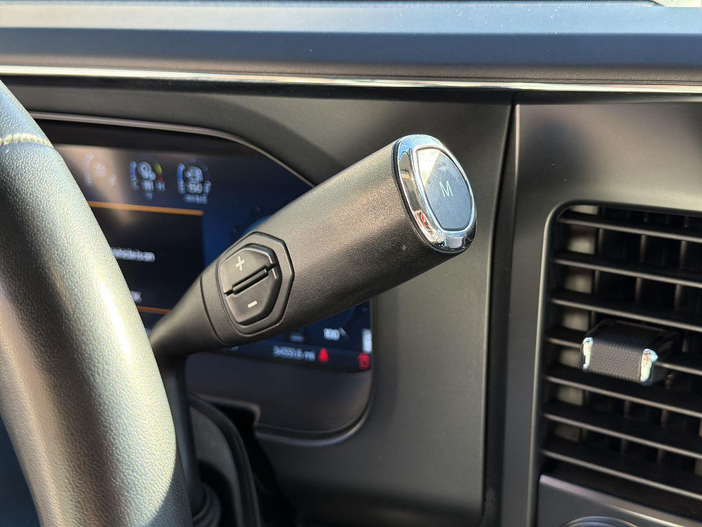 Used 2023 Ford F350 Lariat w/ Sport Appearance Package AWD/4WD image 15