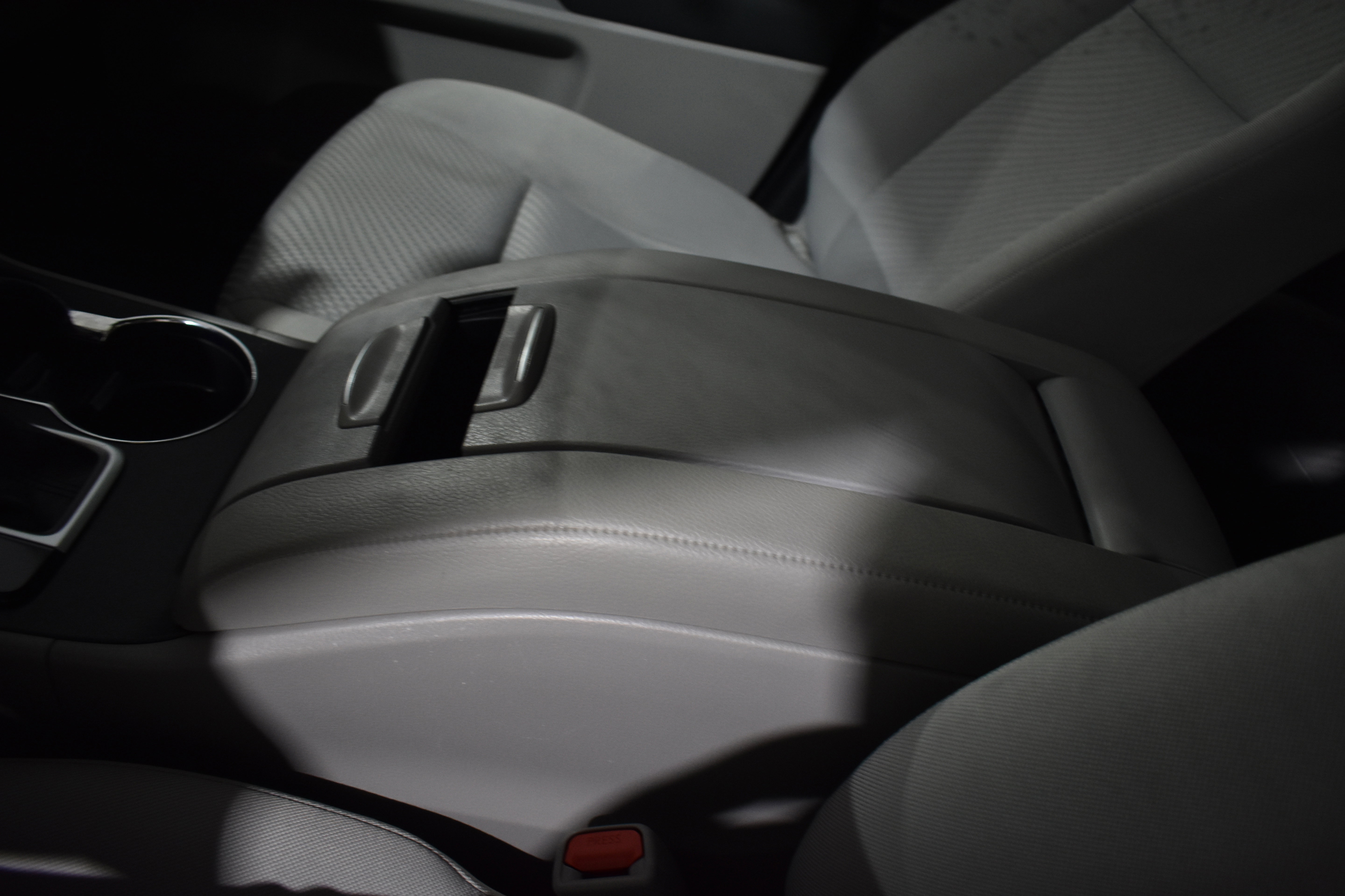 Used 2019 Toyota Highlander LE image 26