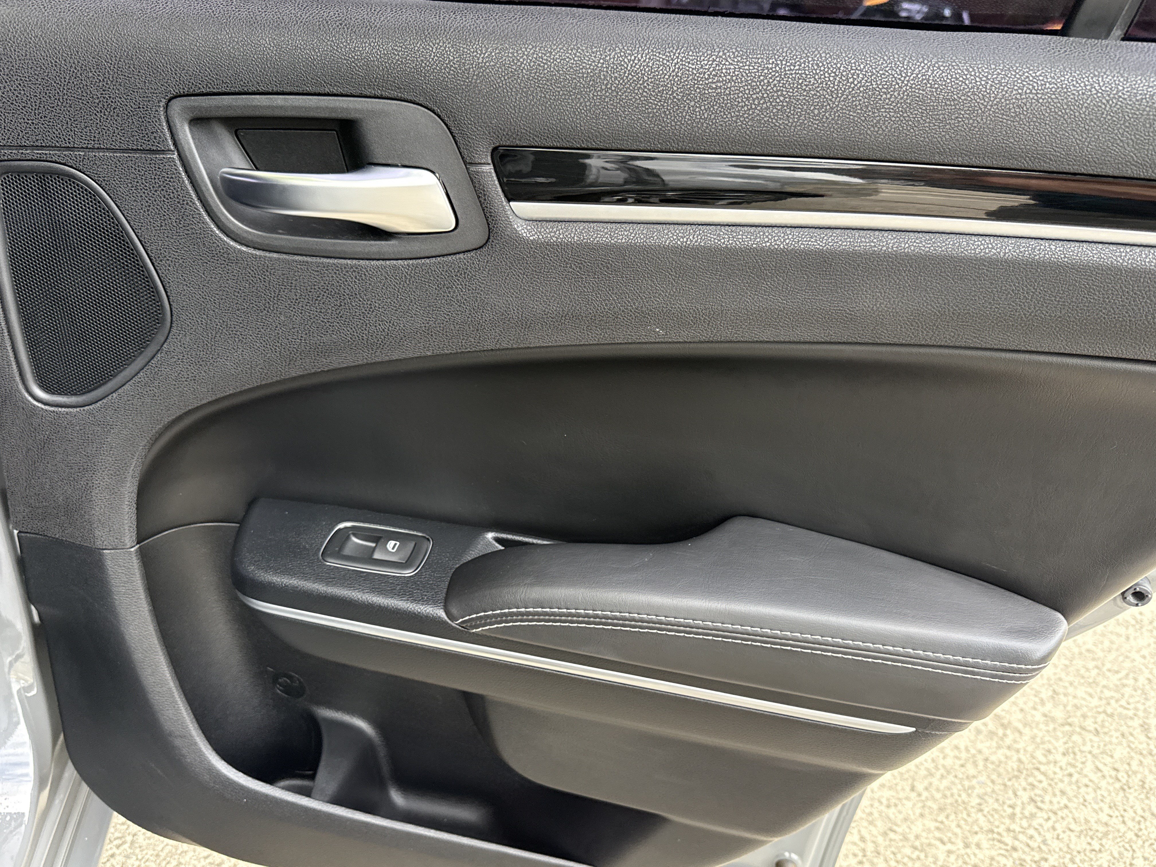 Used 2017 Chrysler 300 S w/ 300S Premium Group 2 RWD image 16