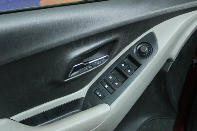 Used 2016 Chevrolet Trax LT FWD image 10