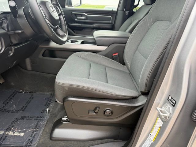 Used 2022 RAM 1500 Big Horn AWD/4WD image 16