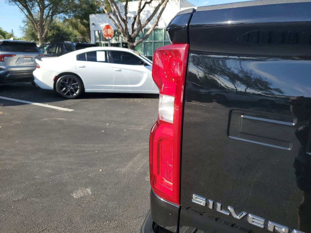 Certified 2022 Chevrolet Silverado 2500 LTZ w/ LTZ Plus Package image 26