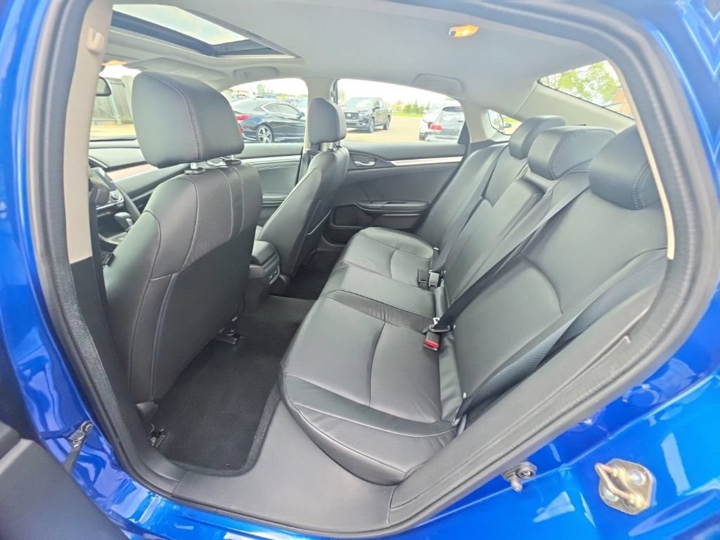 Used 2016 Honda Civic Touring image 26