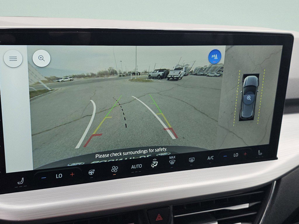 Used 2024 Ford Escape Platinum image 10