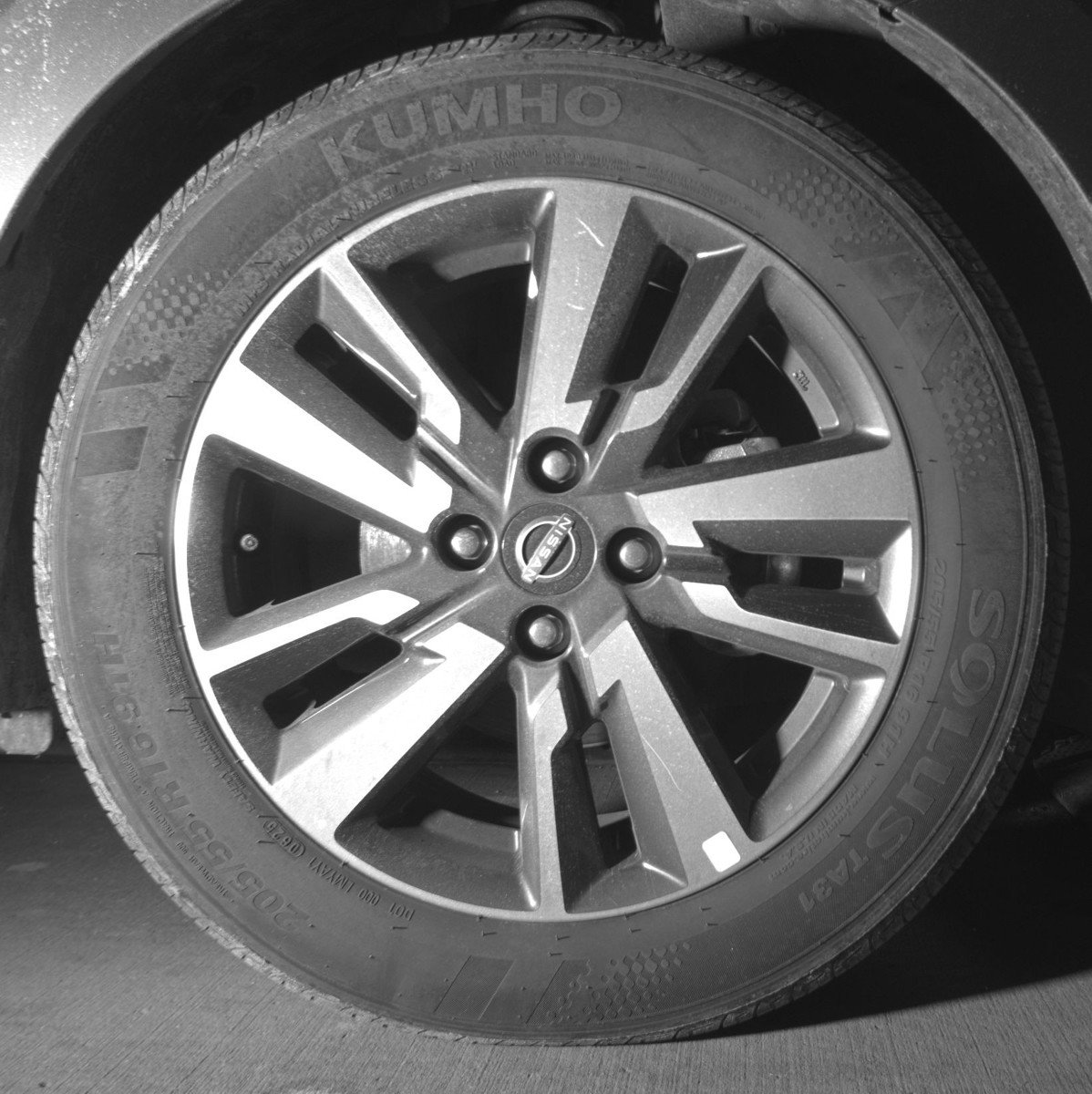 Used 2025 Nissan Versa SV image 13