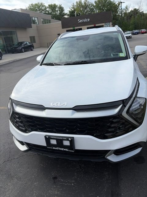 Used 2023 Kia Sportage EX AWD/4WD image 5