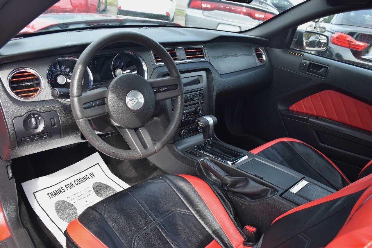 Used 2012 Ford Mustang Coupe image 10