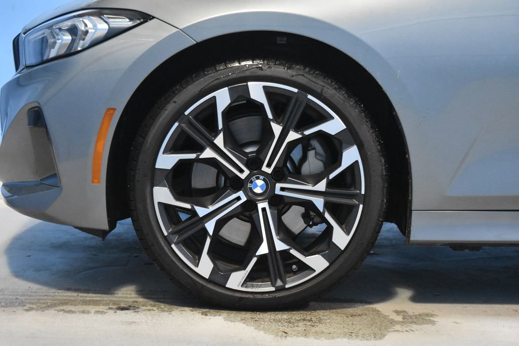 Certified 2025 BMW 330i xDrive Sedan w/ Premium Package image 24