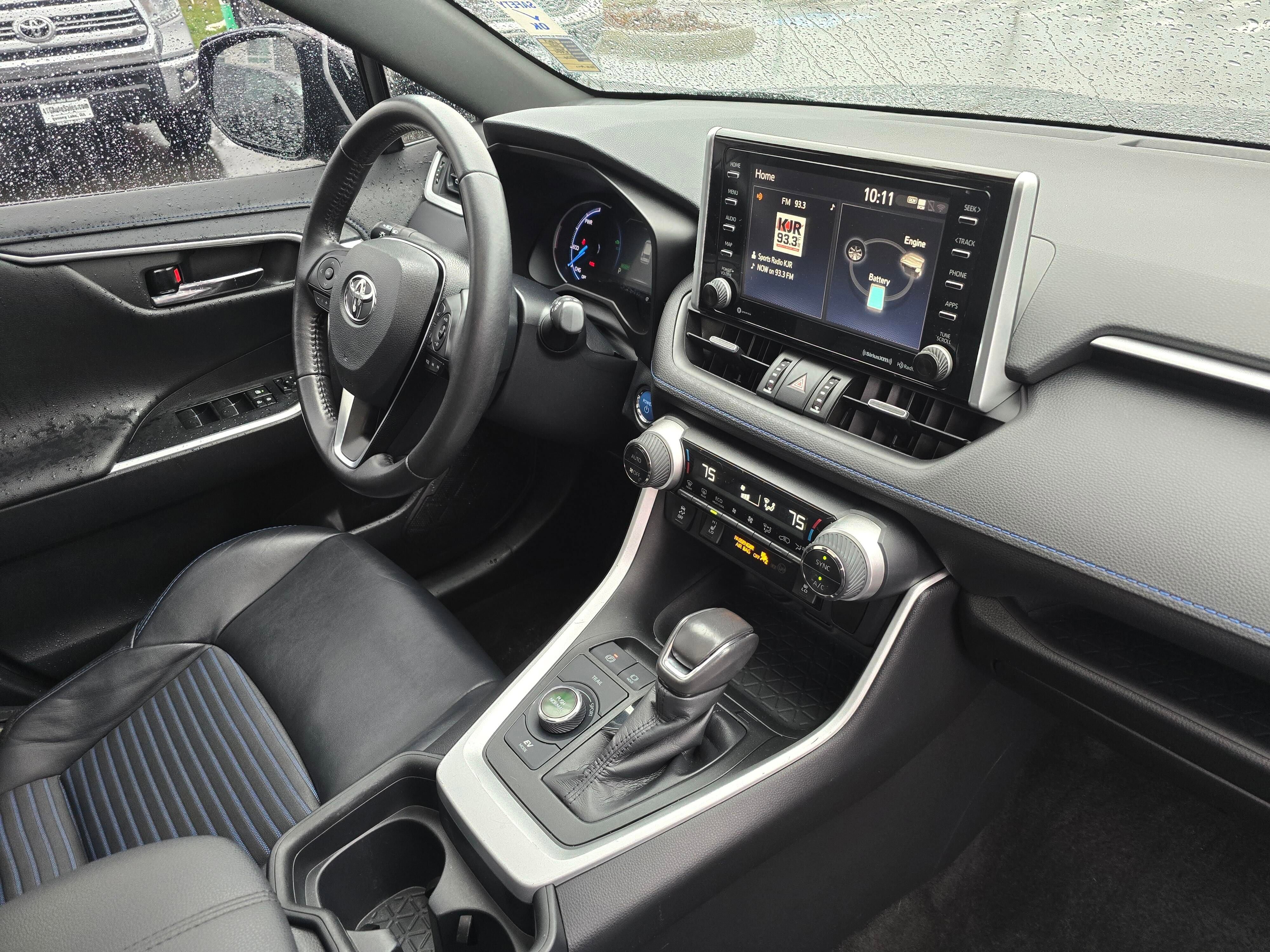 Used 2020 Toyota RAV4 XSE w/ XSE Grade Weather Package AWD/4WD image 35