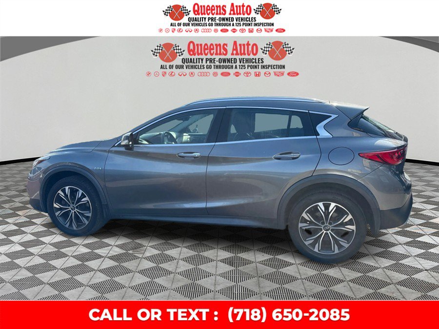 Used 2018 INFINITI QX30 AWD image 3