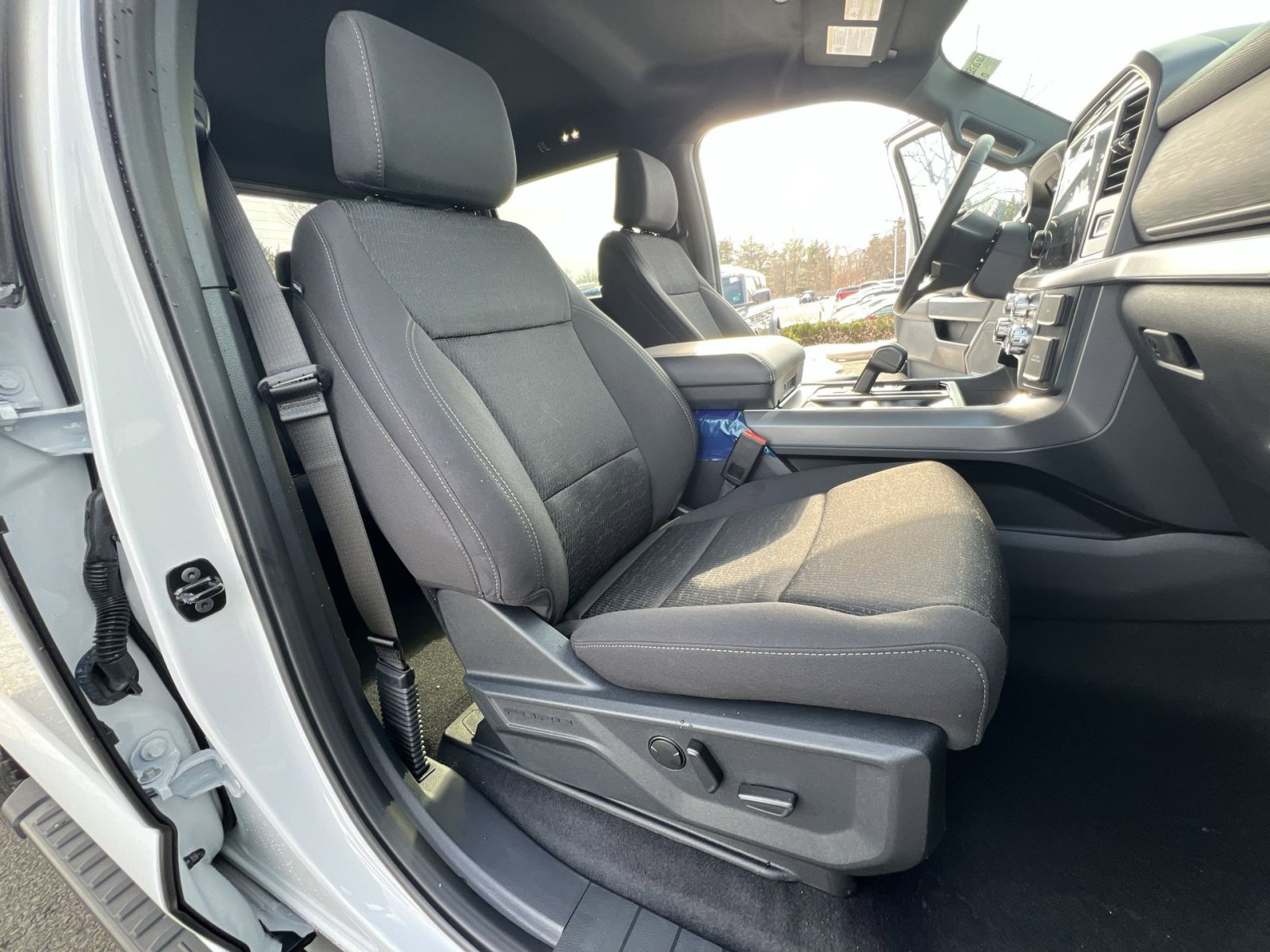 New 2026 Ford F150 XLT w/ Equipment Group 302A MID image 27