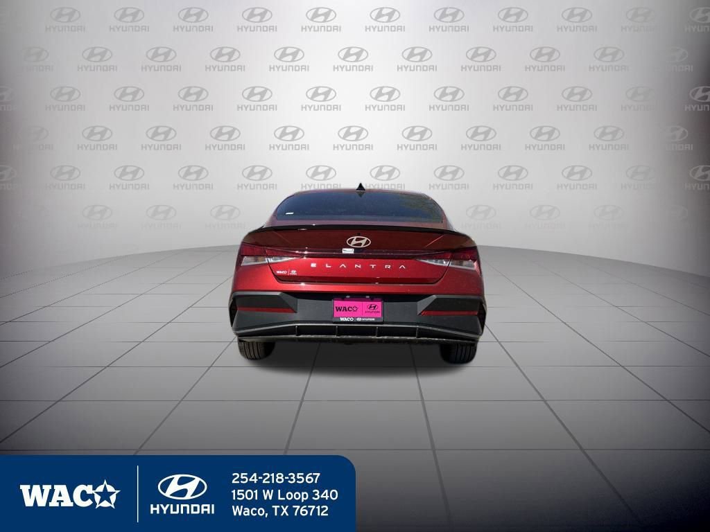 Used 2025 Hyundai Elantra Sport image 6