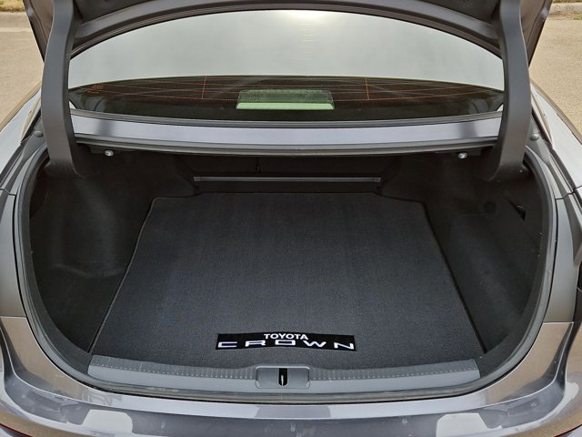 Used 2024 Toyota Crown Platinum image 6