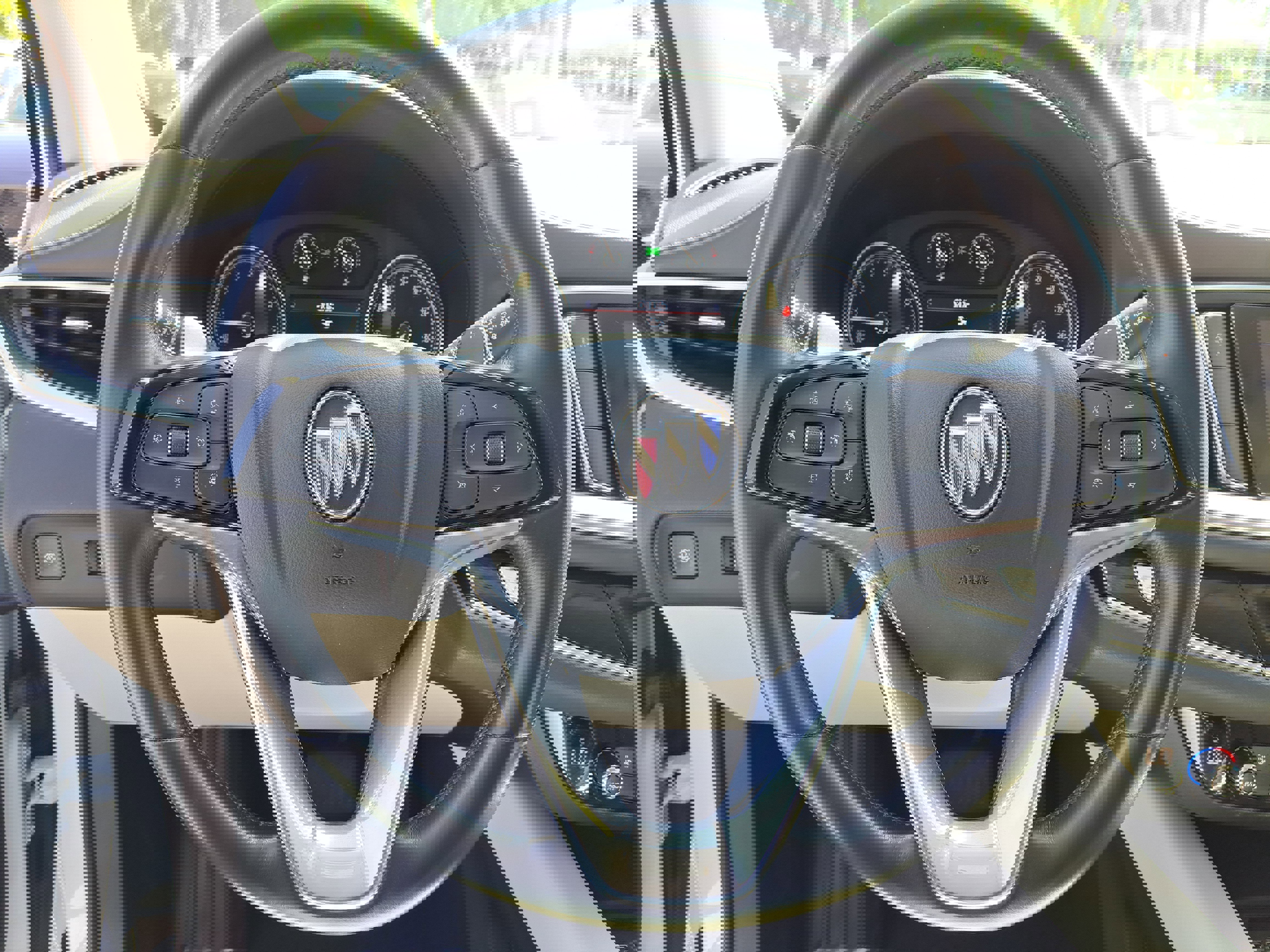 Used 2024 Buick Enclave Essence w/ Technology Package image 13