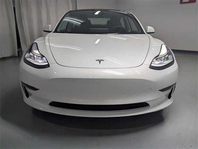 Used 2023 Tesla Model 3 Standard Range image 8