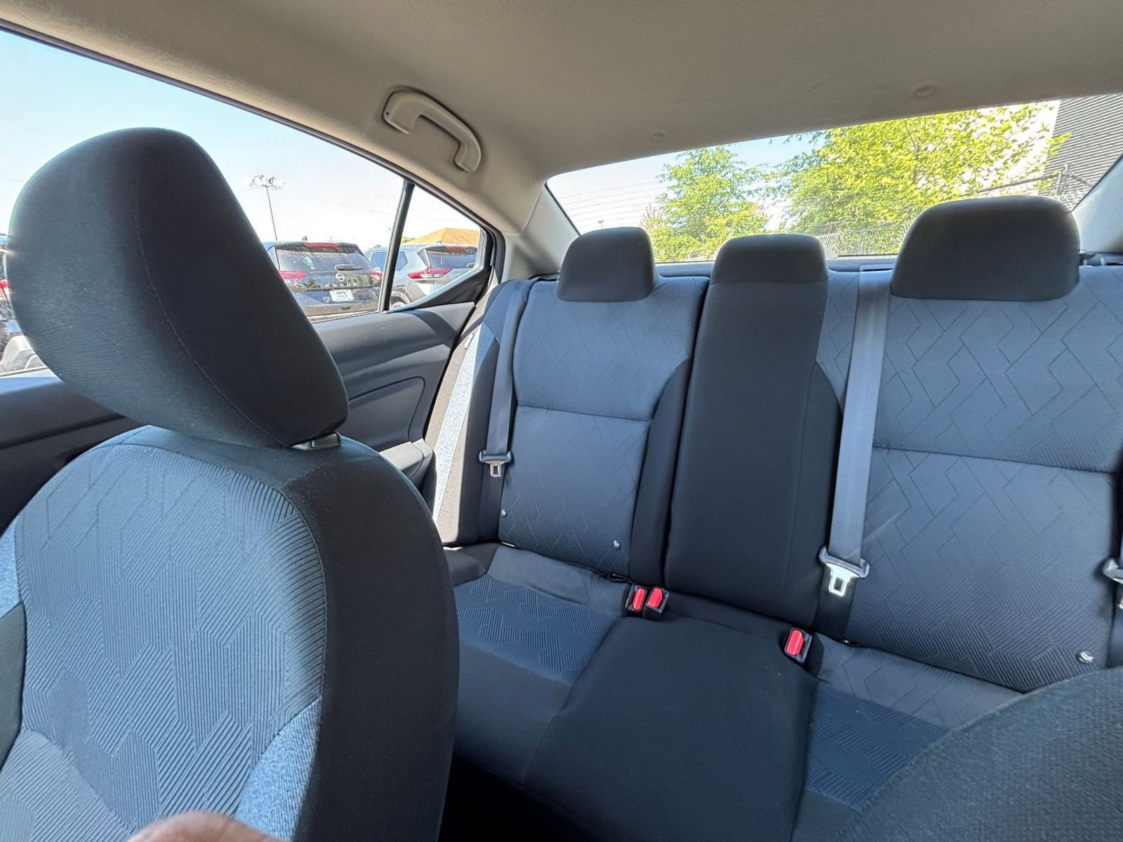 Used 2025 Nissan Versa SV FWD image 37