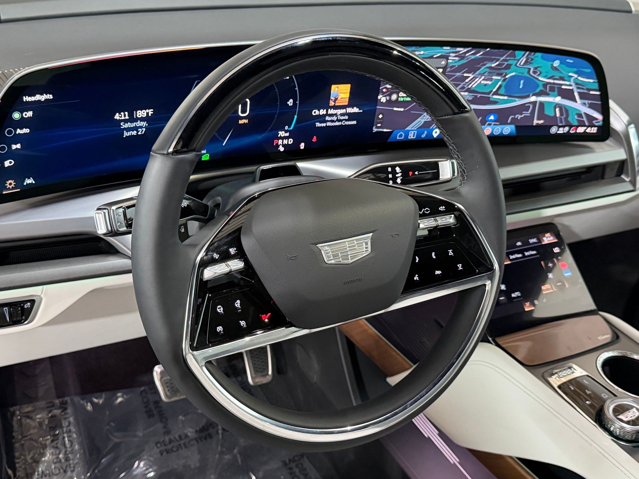New 2026 Cadillac Vistiq Luxury AWD/4WD image 10