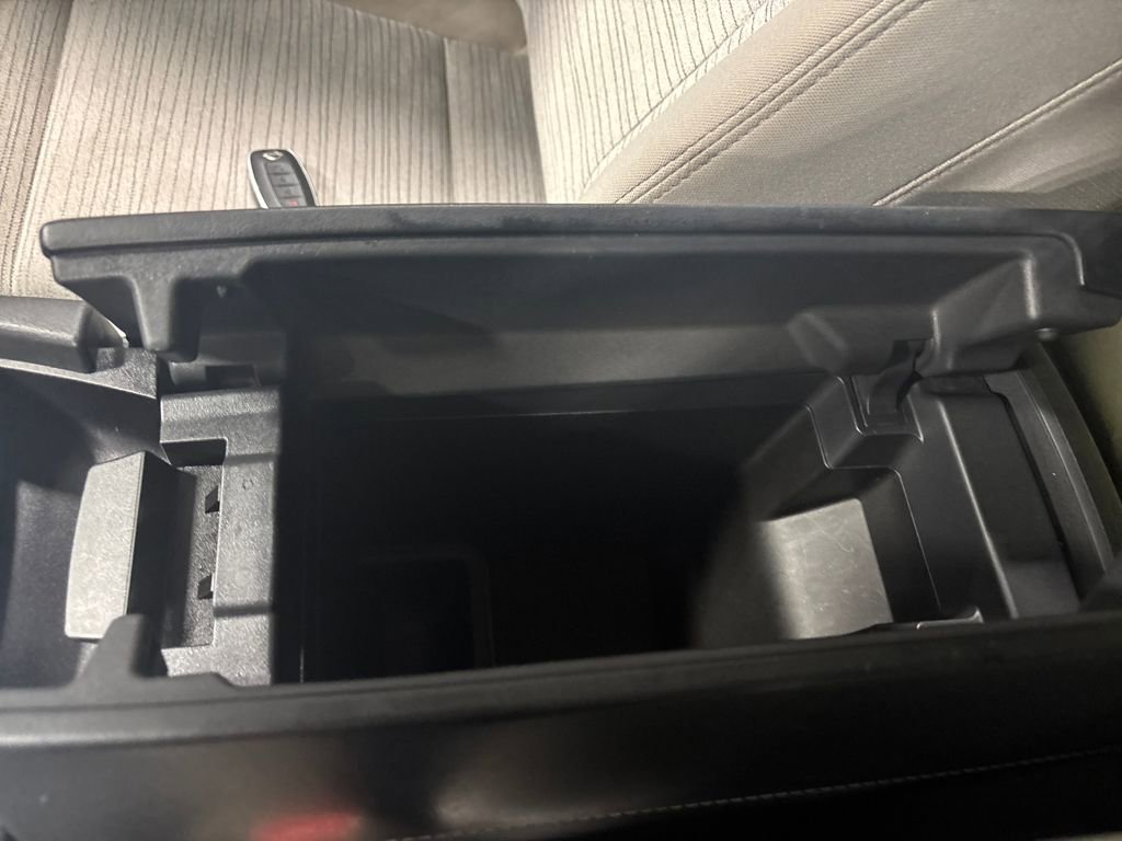 Used 2023 Nissan Rogue SV image 30