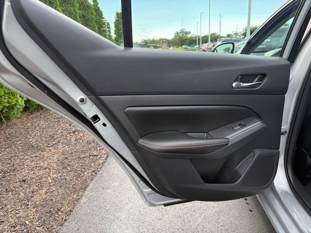 Used 2021 Nissan Altima 2.5 SR w/ SR Premium Package FWD image 29