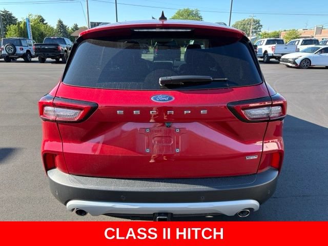 Used 2024 Ford Escape SE w/ Class II Trailer Tow Package FWD image 4