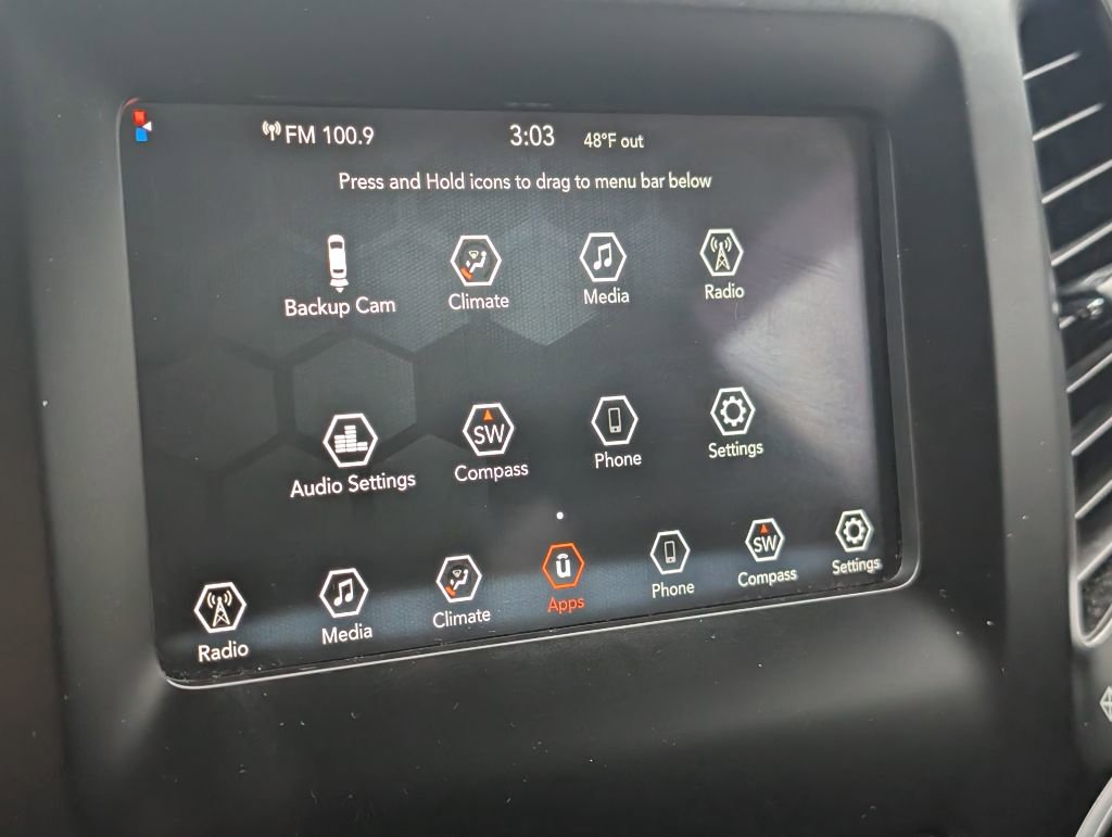 Used 2019 Jeep Cherokee Latitude w/ Popular Appearance Group image 16