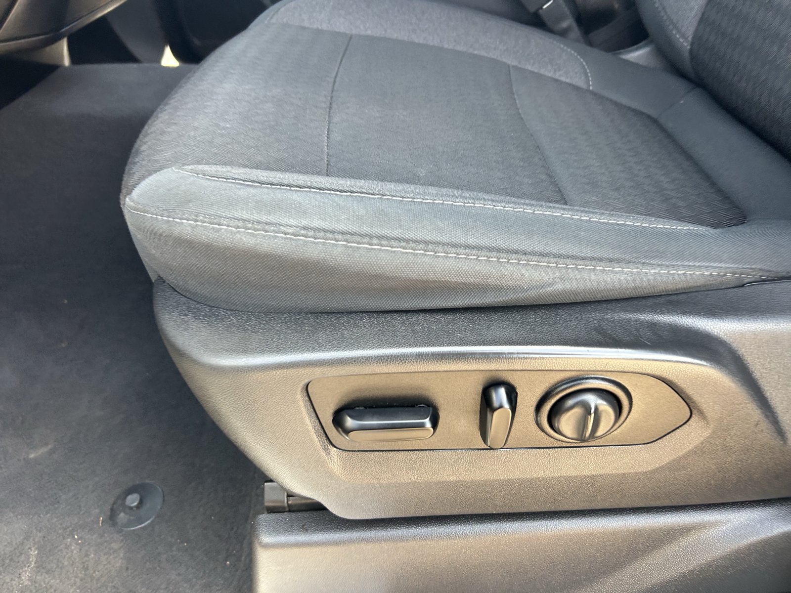 Used 2020 Chevrolet Silverado 1500 LT w/ All-Star Edition RWD image 28