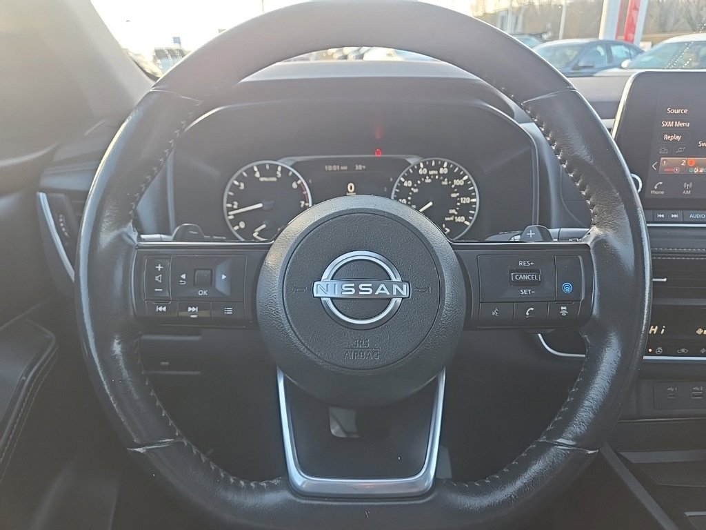 Used 2023 Nissan Rogue SV w/ SV Premium Package image 15