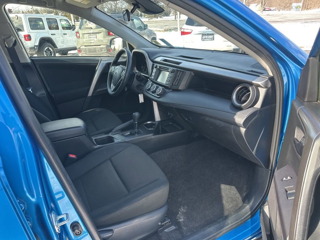 Used 2018 Toyota RAV4 LE w/ All Weather Liner Package image 35