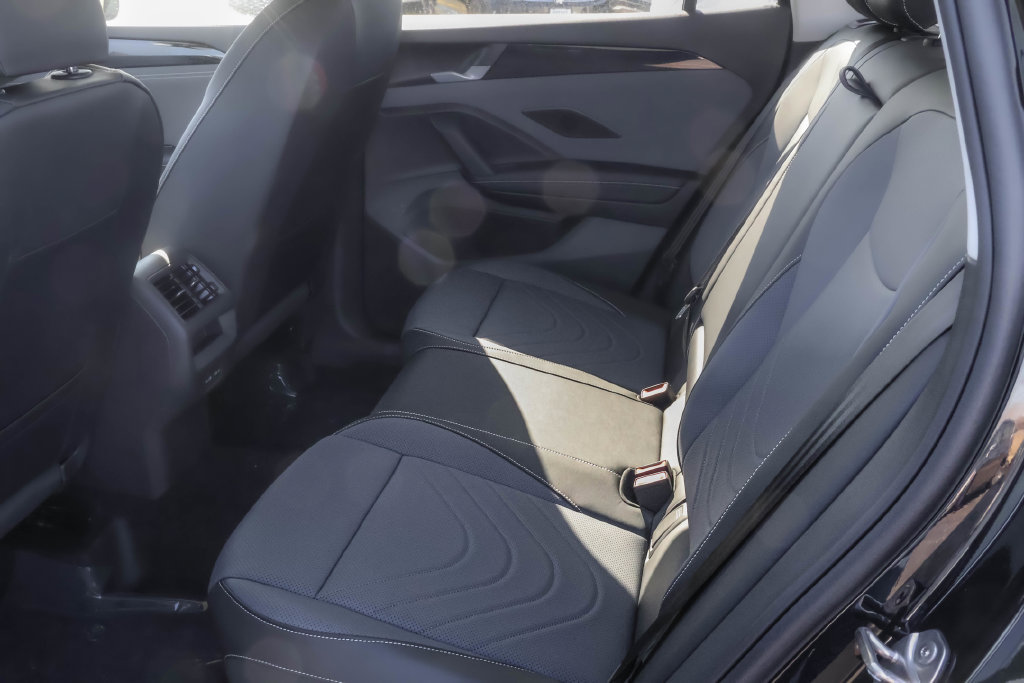 New 2026 Volkswagen Tiguan SE AWD/4WD image 28