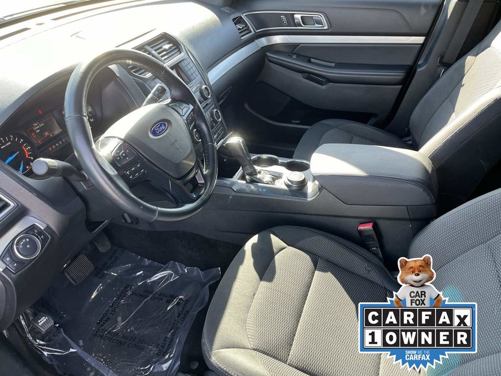 Used 2017 Ford Explorer XLT image 27