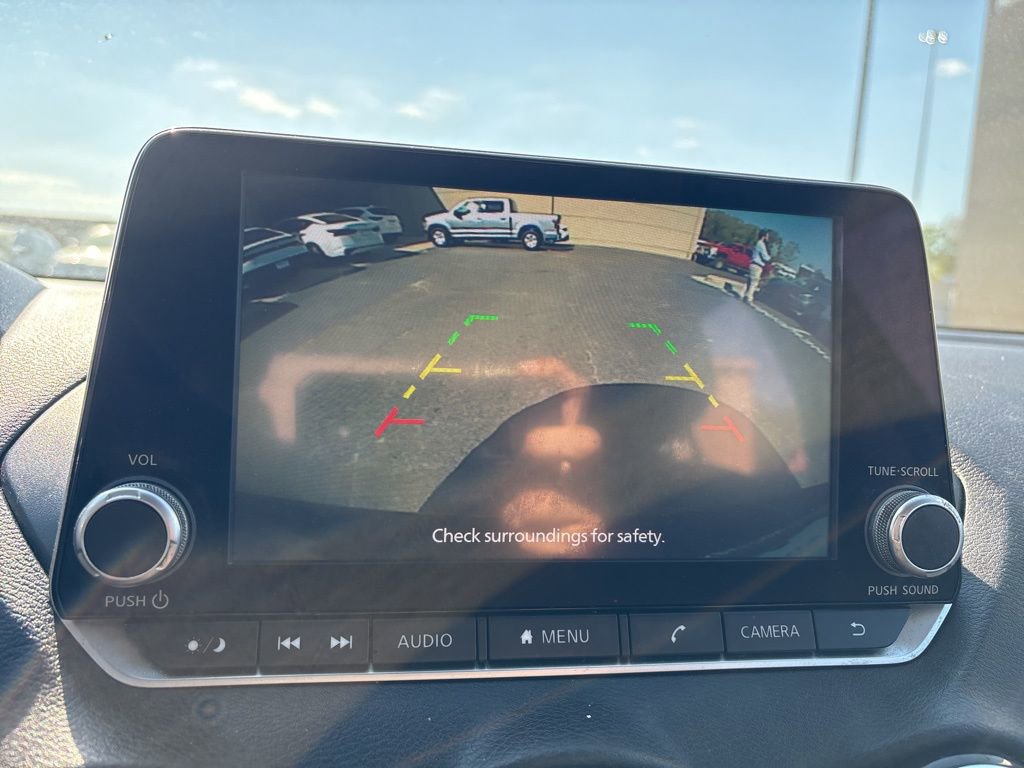 Used 2022 Nissan Sentra SV image 20