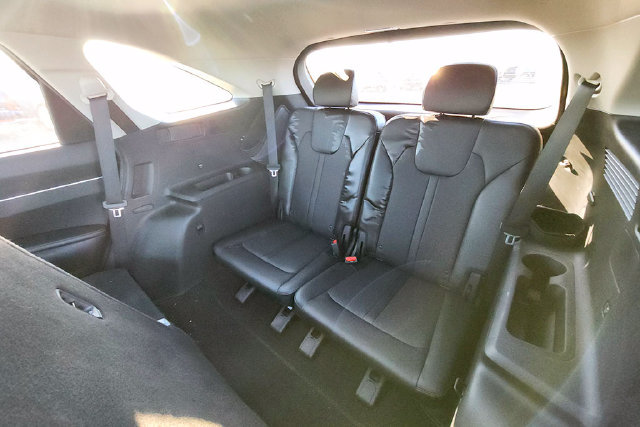 Used 2022 Kia Sorento S w/ Panoramic Sunroof Package AWD/4WD image 24