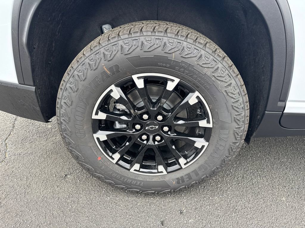 New 2026 Chevrolet Traverse Z71 w/ Driver Confidence Package image 18