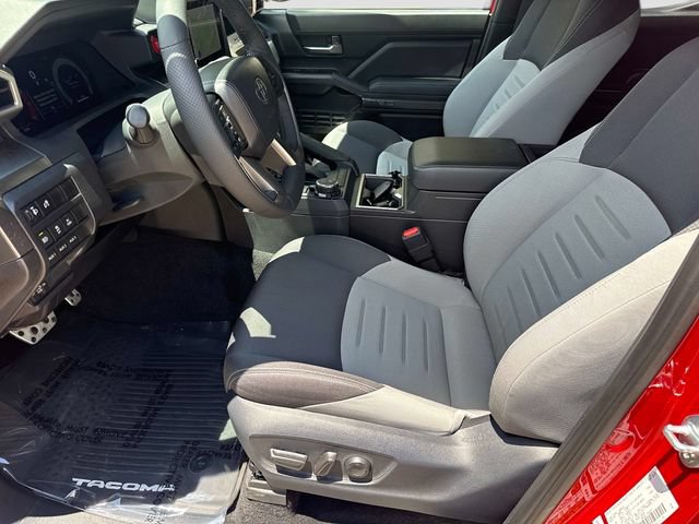 Used 2025 Toyota Tacoma TRD Sport w/ TRD Sport Upgrade Package AWD/4WD image 13
