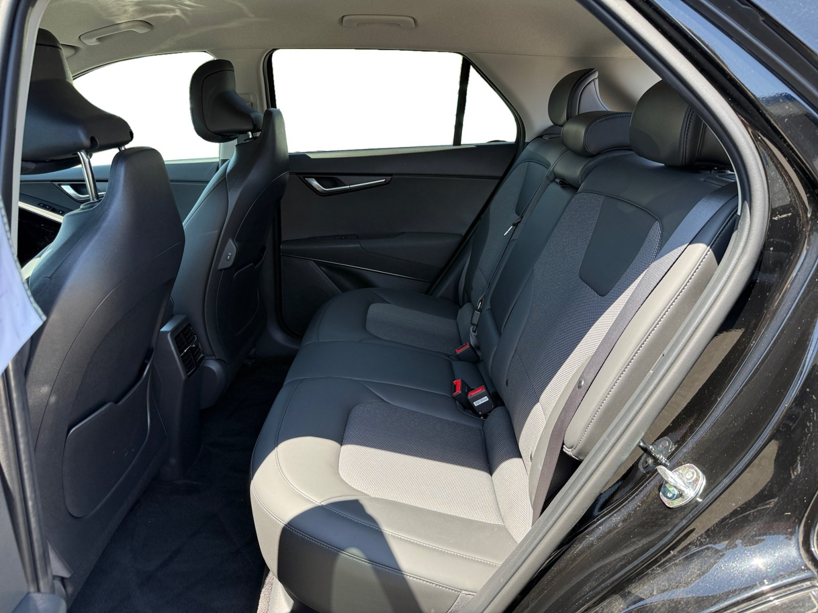Used 2024 Kia Niro Wind FWD image 16