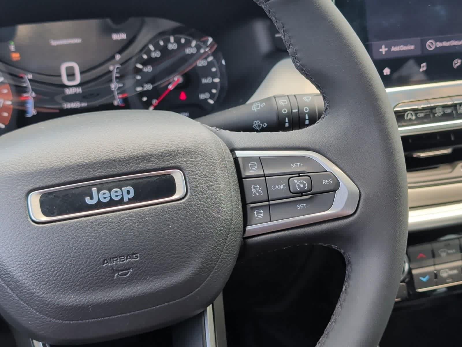 Used 2025 Jeep Compass Limited AWD/4WD image 19