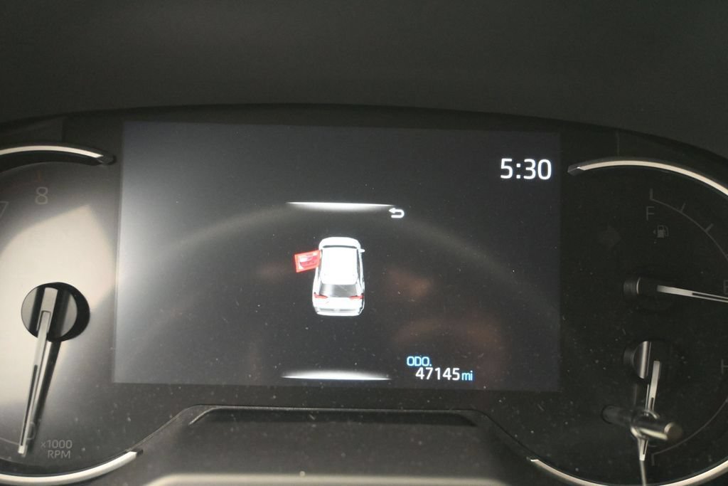 Used 2024 Toyota RAV4 LE FWD image 10