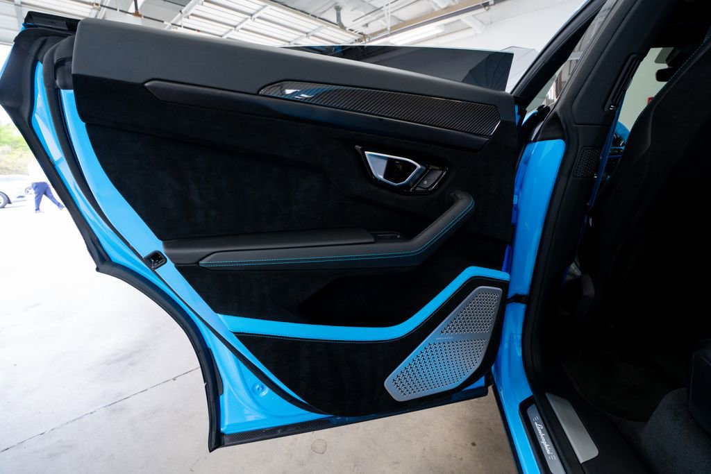 Used 2023 Lamborghini Urus Performante image 61