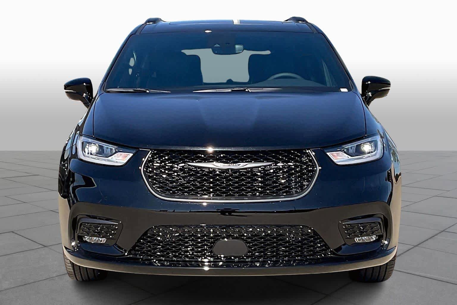 New 2026 Chrysler Pacifica Limited w/ S Appearance Package FWD video 3