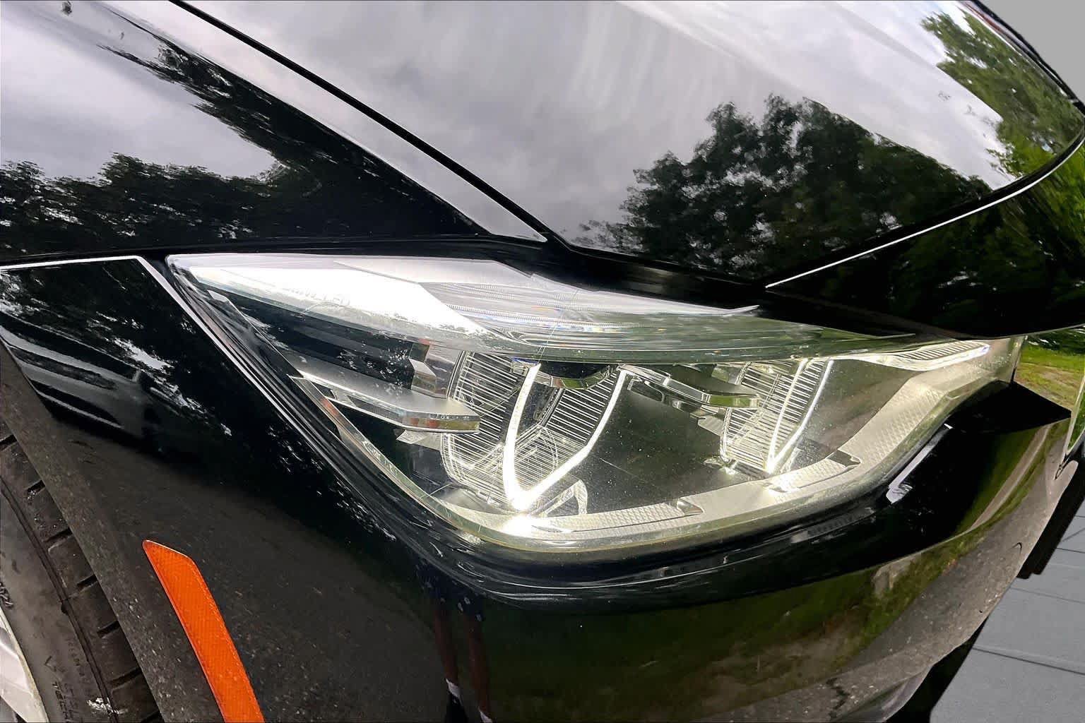 Used 2018 BMW 330i xDrive Sedan AWD/4WD image 26