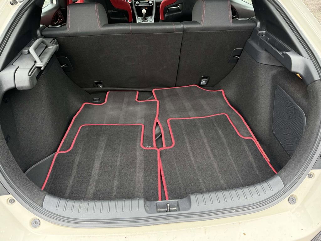 Used 2019 Honda Civic Type R image 11