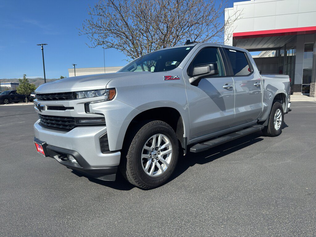 Used 2022 Chevrolet Silverado 1500 RST w/ Z71 Off-Road Package AWD/4WD image 5