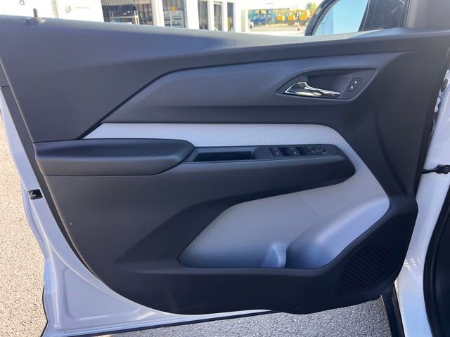New 2027 Chevrolet Bolt LT w/ Comfort Package image 18