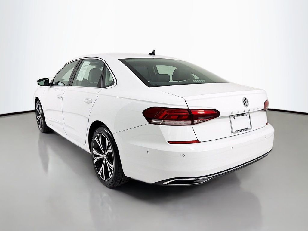 Used 2020 Volkswagen Passat 2.0T SEL image 5